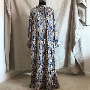 Maxi Floral Elegant Dress / a new day / small
